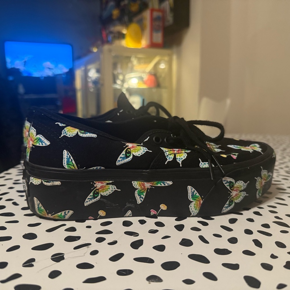 Vans women’s Butterfly stack Sneakers